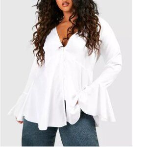 NWT BUTTON DETAIL PLUNGE FLARE SLEEVE BLOUSE Size 20